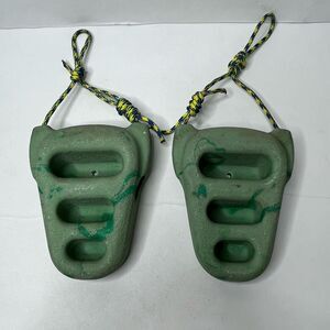 Metolius Green 3D Training Holds for Climbing Pair Of 2 Hanging Rock Rings